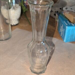 ❤️‍🔥10/$10❤️‍🔥 Clear Glass Vase